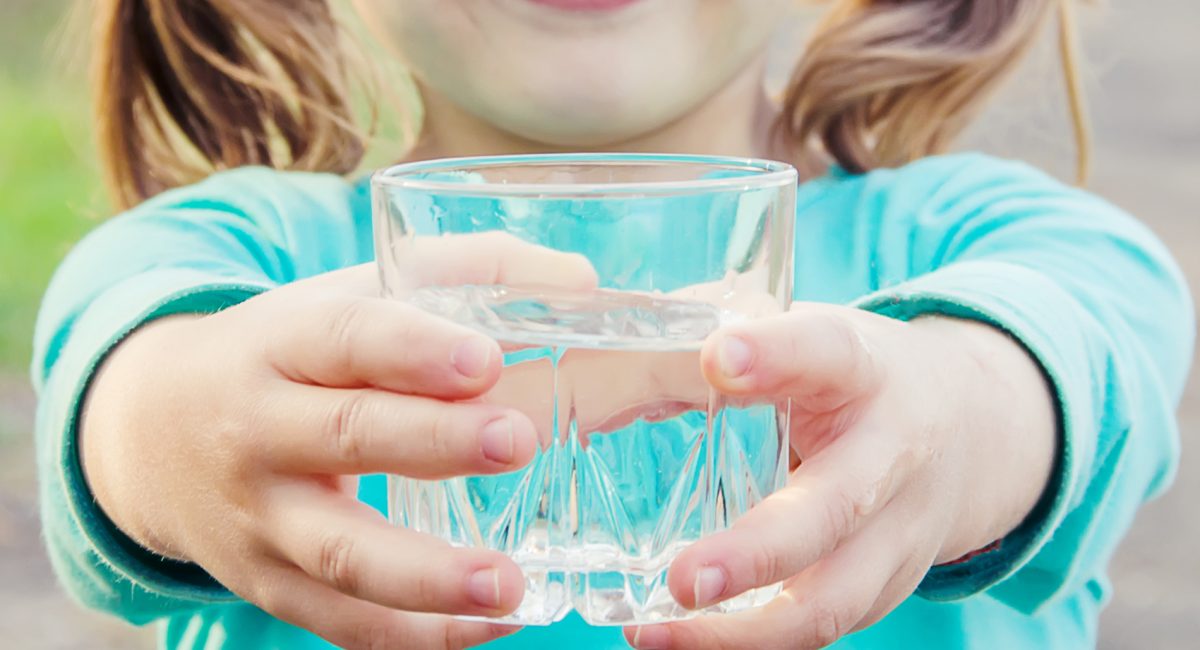 Bere (più) acqua fa bruciare (più) calorie