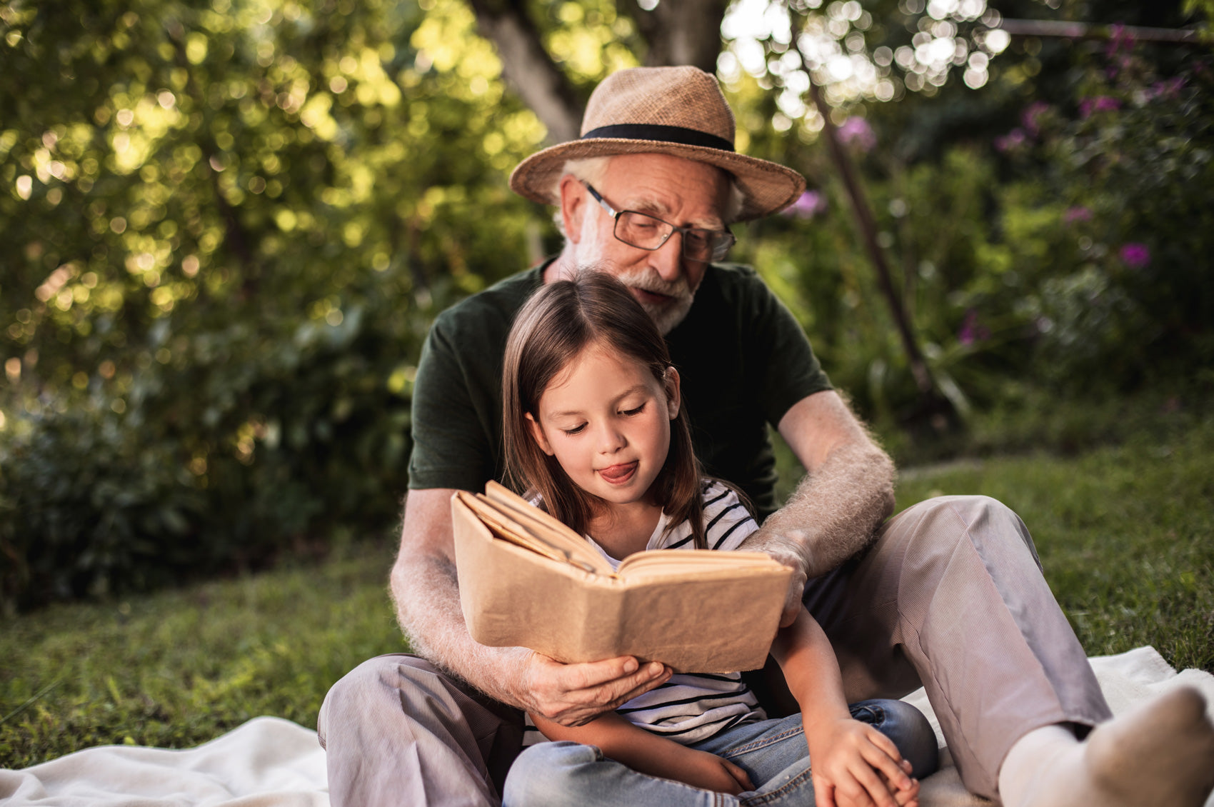 Il rapporto con i nonni: l'importanza di trasmettere la storia familiare ai bambini