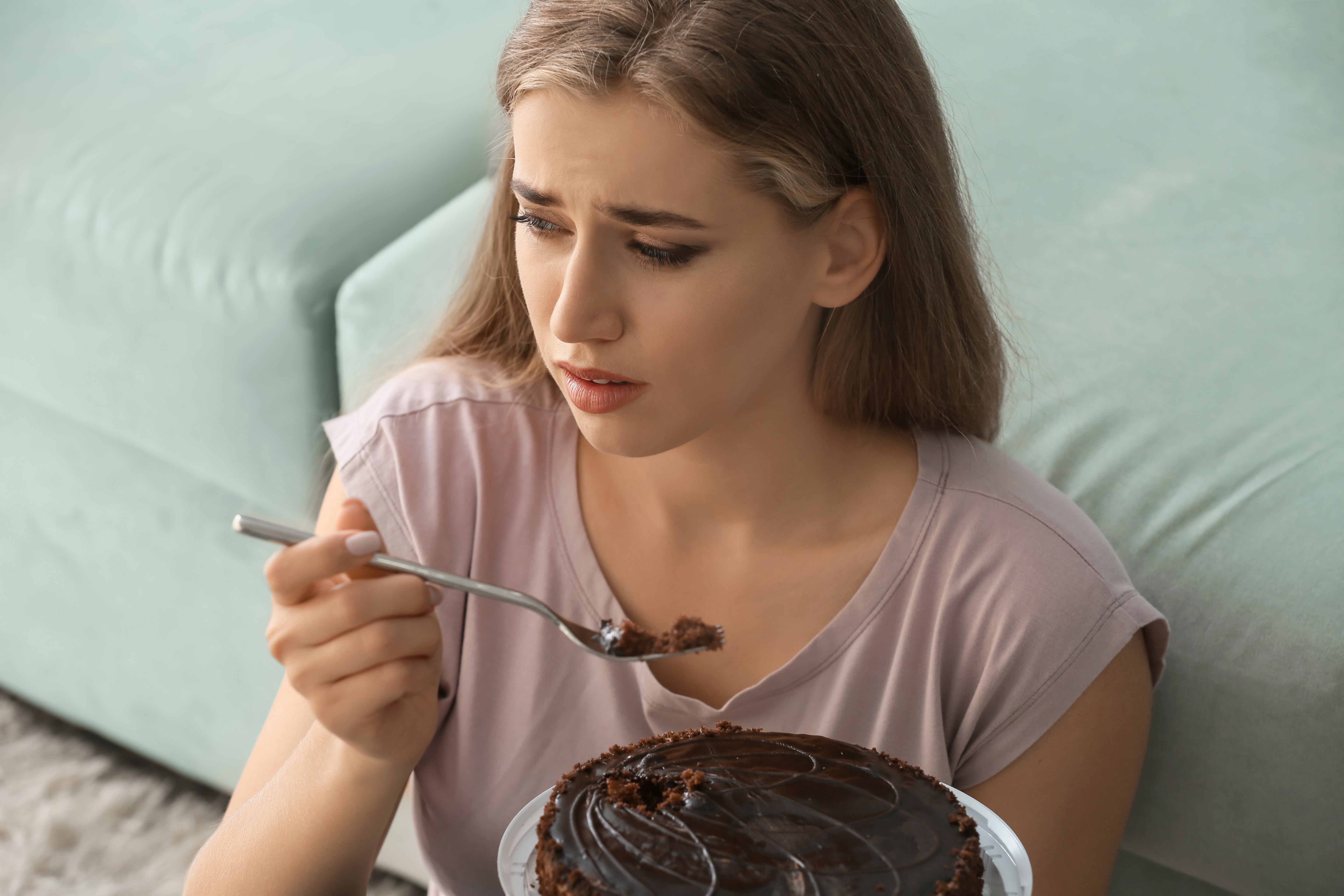 Emotional Eating: come riconoscere la fame fisiologica da quella emotiva