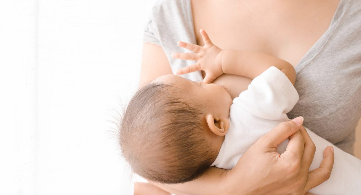 Latte materno: tutte le proprietà nutrizionali