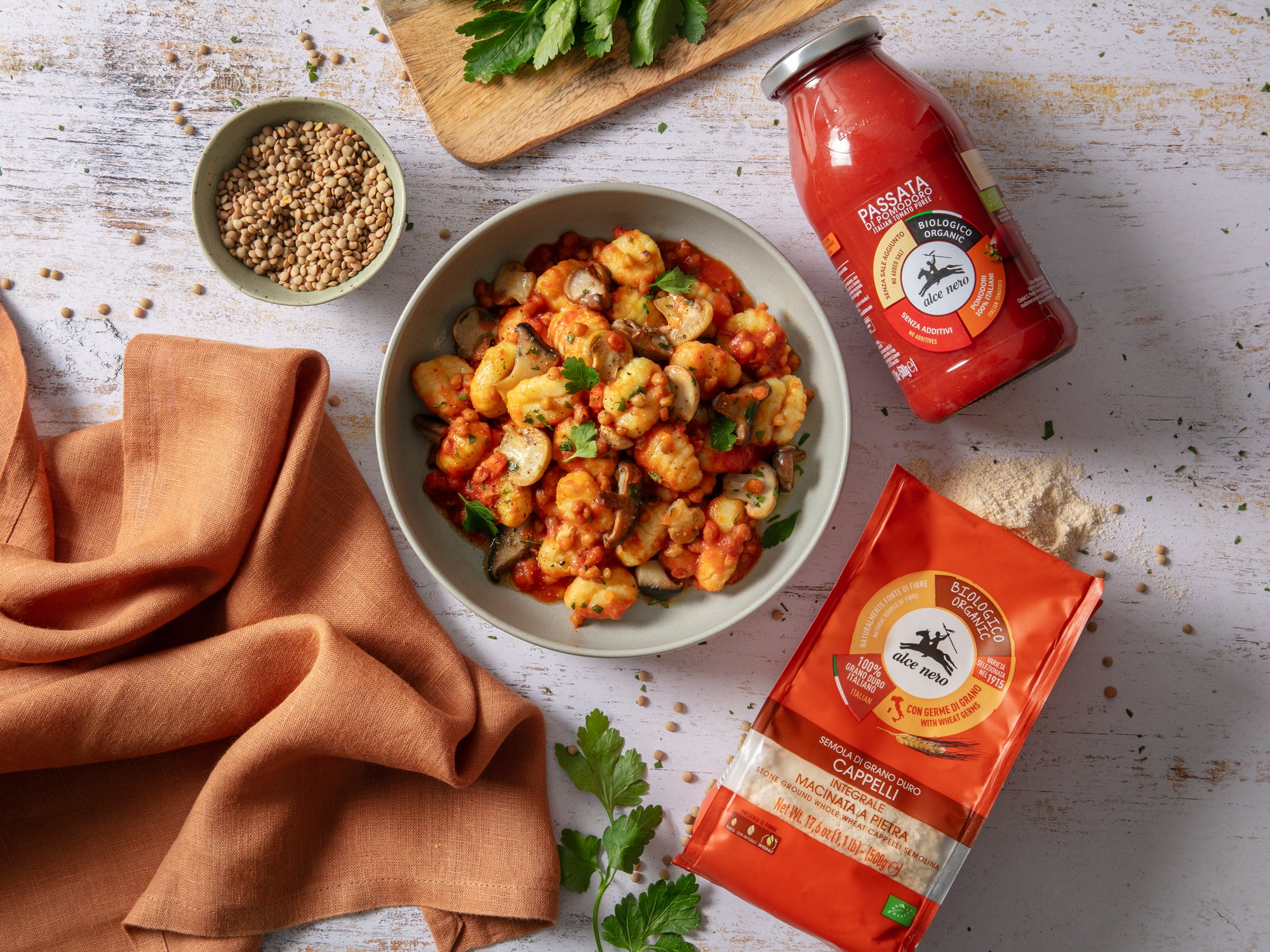 Gnocchi di patate con ragù di lenticchie vegetale