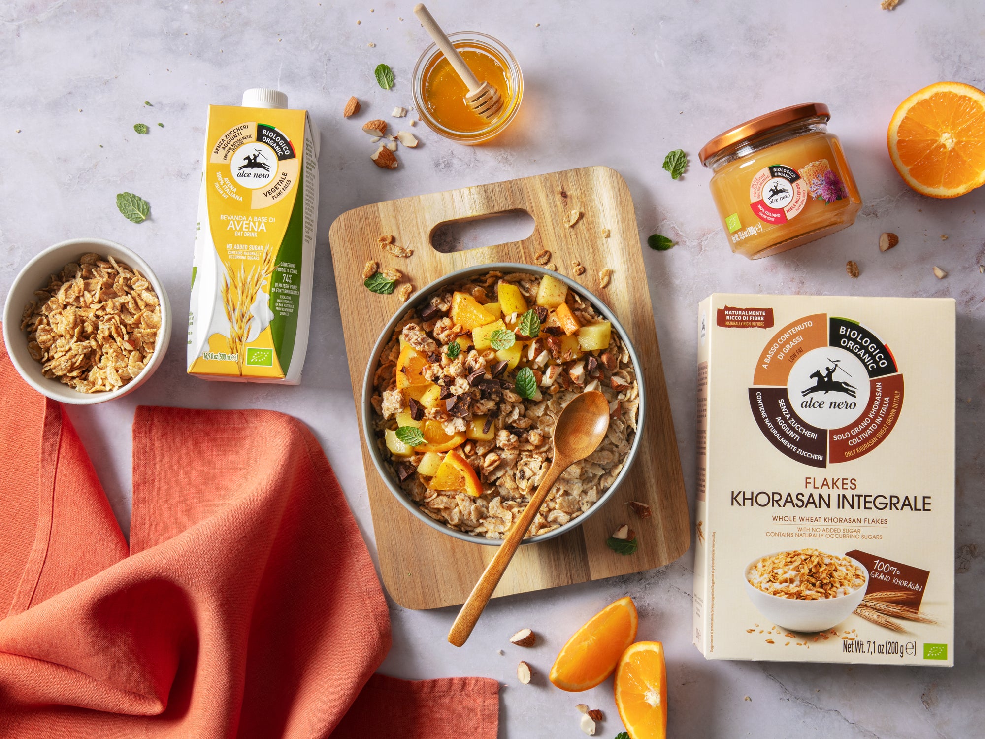 Overnight oats - farina d'avena come porridge freddo, ricetta base e consigli Overnight oats - farina d'avena come porridge freddo, ricetta base e consigli